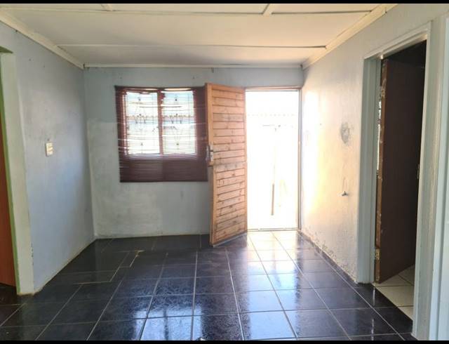 3 BEDROOM HOUSE FOR SALE IN PALM SPRINGS